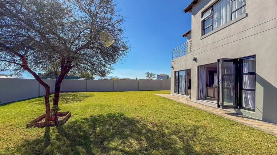 3 Bedroom Property for Sale in Everglades Estate North West